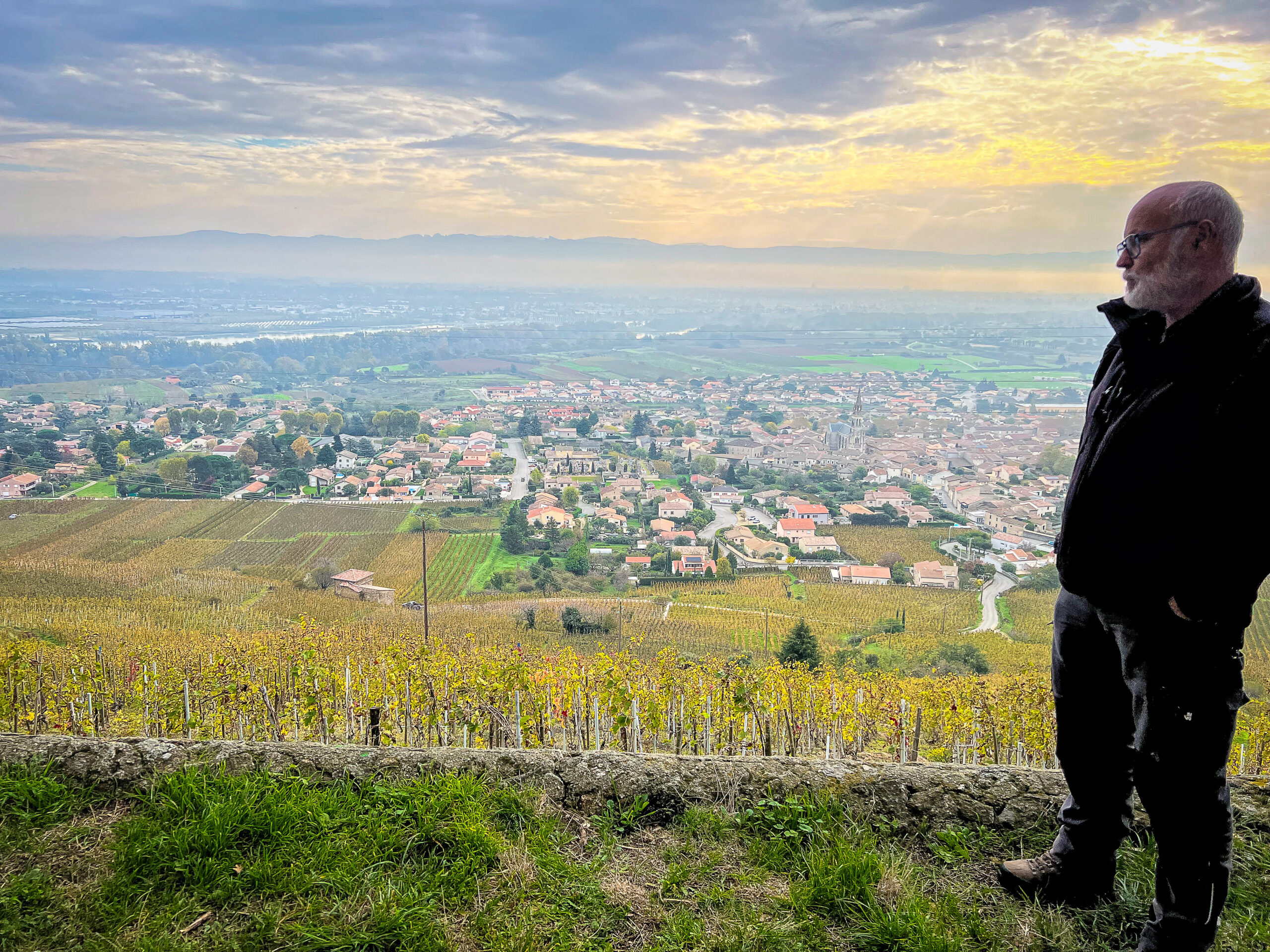 Thierry Allemand dans ses vignes de Cornas